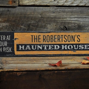 Haunted House Sign, Halloween Party Sign, Scary Party Decor, Halloween Decorations, Scary - Rustic Custom Wooden Halloween Sign Decoration