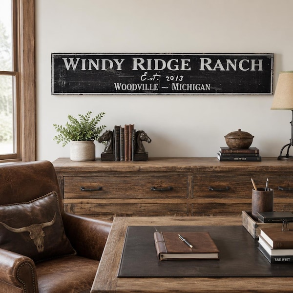 Individuelles Ranch-Holzschild | Personalisierte Dekoration mit Ranchnamen, Stadt und Bundesstaat, Schild für etablierte Bauernhäuser, Scheunengeschenk