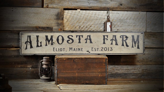 Custom Farm Sign, Rustic Wood Family Name, Established Date