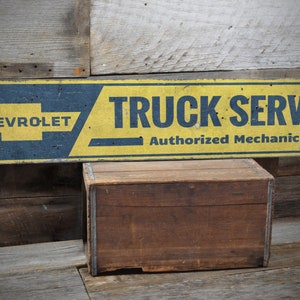 Truck Service Schild, Chevy Mechaniker Schild, Chevy Garage Schild, Truck Reparaturschild, Weathered Style Schild - Handgefertigtes Holzschild