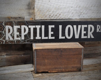 Reptile Lover Sign, Reptile Decor, Zoo Sign Decor, Reptile Sign, Zoo Animal Sign, Safari Themed Sign, Antique Look Sign - Quality Wood Sign