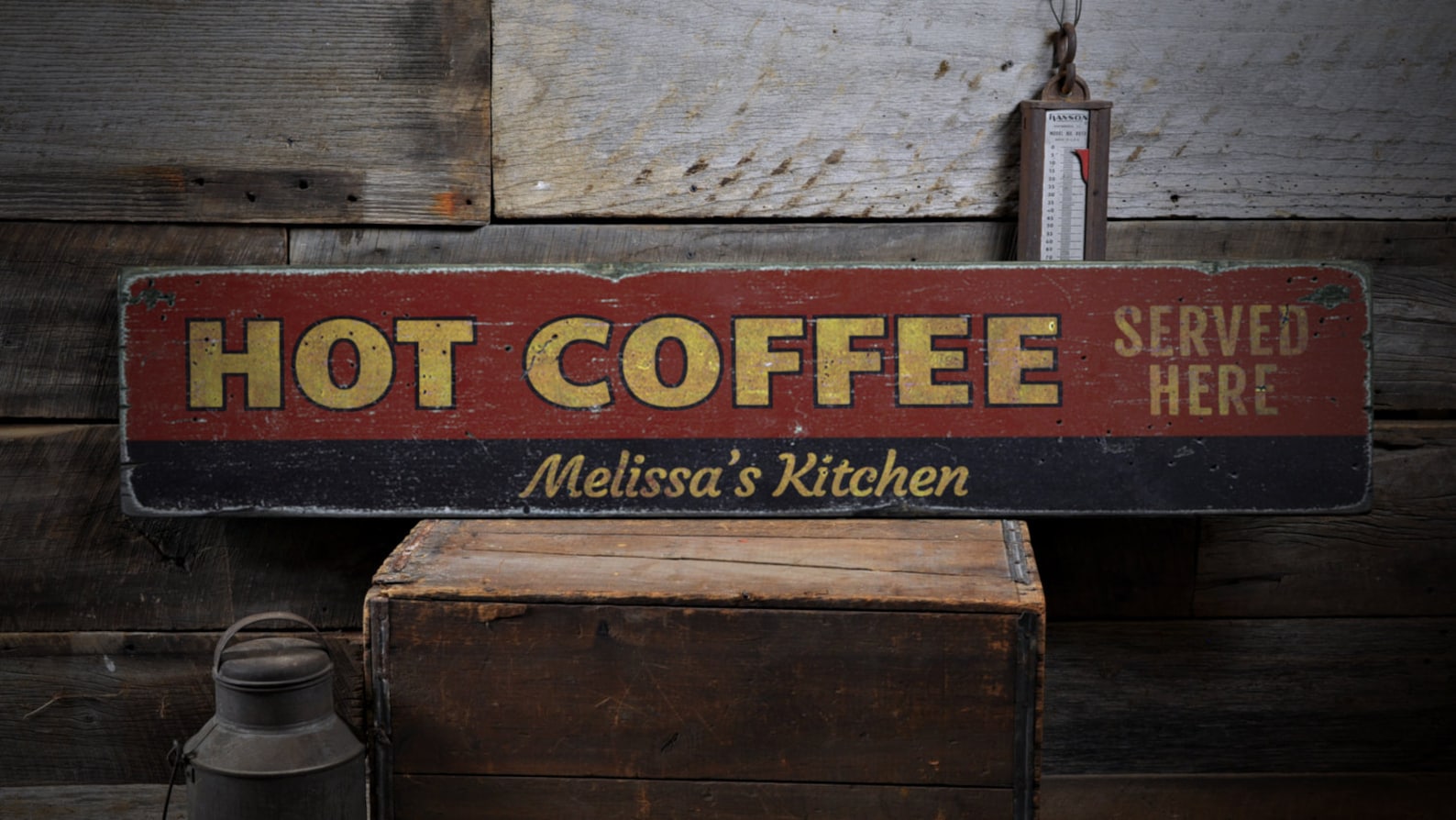 Targa In Metallo Vintage "Hot Coffee Served Here" - Stile American Diner 40x30 Cm Per Bar E Cucina