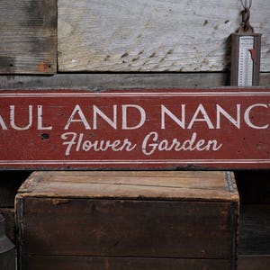 Flower Garden Sign, Wood Garden Decor, Custom Gardener Gift, Flower Garden Decor, Gardening Sign, HandMade Vintage Wooden Sign Decor