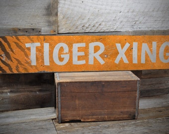 Tiger Crossing Sign, Tiger Sign, Tiger Decor, Kids Room Sign, Animals Sign, Safari Themed Decor, Zoo Wall Sign - Distressed Wall Sign