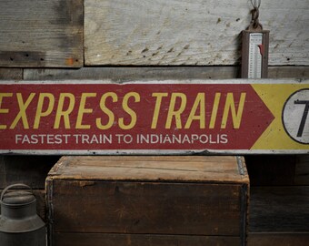 Houten bord met de tekst "Sneltrein naar plaatsnaam" (7 cent), decoratie voor treinliefhebbers - Rustiek handgemaakt vintage houten bord.