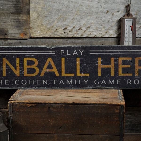 Play Pinball Here Holzschild, Benutzerdefiniertes Gamer Man Höhlenschild, Familienschild, Spielzimmer Dekor - Rustikales handgemachtes Vintage Holzschild Deko