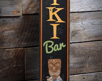 Insegna Tiki Bar, Umorismo sul bere rum, Decorazioni divertenti a base di rum, Insegna da bar tropicale, Decorazioni per bar sulla spiaggia, Insegna rustica per bevande Tiki - Insegna in legno anticato