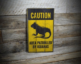 Letrero de iguanas, letrero de precaución, letrero de propiedad, seguridad rústica para el hogar, regalos de iguanas, decoración de aspecto antiguo, letrero de estilo vintage - Letrero de madera hecho a mano