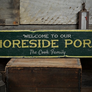 Houten bord veranda aan de kust, aangepaste familienaam cadeau oceaanliefhebber, welkomstdecor strandhuis - rustiek handgemaakt vintage houten borddecor