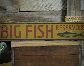 Letrero de pez grande, letrero de pesca, decoración de peces, pesca, exteriores, cabaña, decoración de animales, letrero rústico de madera hecho a mano.