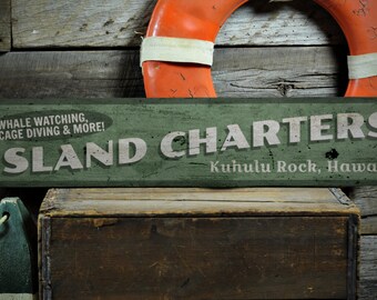 Letrero de madera de Island Charters, letrero personalizado con ubicación en la playa, ciudad y estado, decoración para casa de playa - Letrero rústico vintage de madera hecho a mano