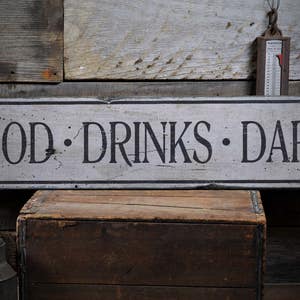 Distressed Food Drinks Darts Sign, Old Fashion Food And Drink Sign Decorations - Rustic Hand Made Vintage Wooden Sign Decorations