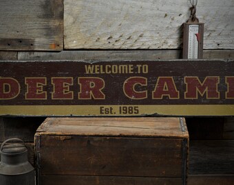 Hjortläger träskylt, anpassad välkomstpresent till etablerad dejtjägare, stuga man cave dekor - rustik handgjord vintage träskylt