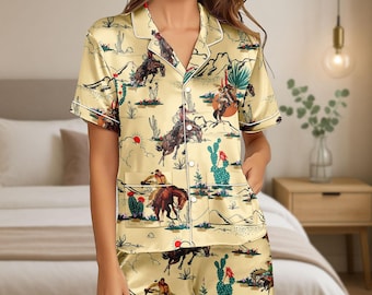 Western Cowboy Satin Pyjamas Set, Vintage Rodeo Korta Pyjamasar, Desert Horse Nattkläder, Country Lounge Outfit, Brudpyjamas, Present till henne