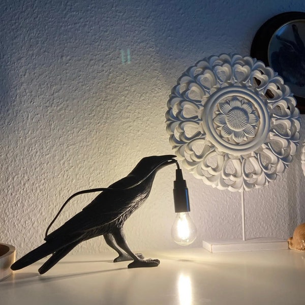 Lámpara de mesa única - Lámpara de resina única en forma de cuervo, luz de mesa artística hecha a mano con bombilla Edison vintage