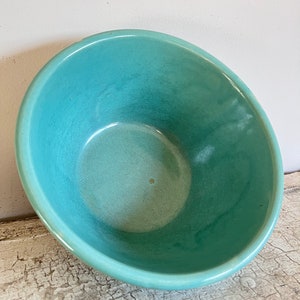 Vintage Teal Mixing Bowl Yellow Ware image 6