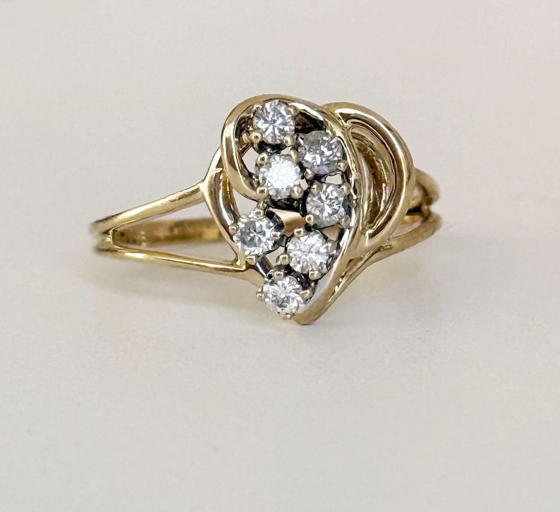 14k gold vintage estate diamond ring