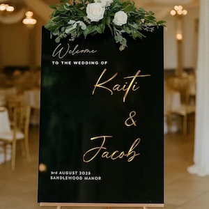 Personalized Black Acrylic Vertical Sign, Acrylic Wedding Welcome Sign, Custom Wedding Signage, Engagement Sign,Reception Sign Wedding decor