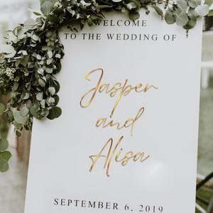 Personalized Vertical Wedding Welcome Sign, Acrylic Wedding Welcome Sign, Wedding Signage, Engagement Sign, Reception Sign Wedding decor