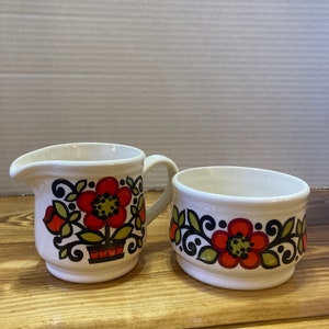 Vintage Sadler Red and Avocado Green Cream and Sugar Bowl - Made in England