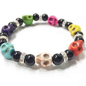 Halloween Skull bracelet with black pearls and rhinestones. Colorful stone skull beads. Perfect halloween accessory. Day of the Dead