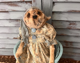 MUSTARD SEED ORIGINALS-Primitive Dolls-Sheep Doll-Lamb Doll-Dolls