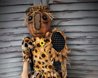 MUSTARD SEED ORIGINALS-Primitive Scarecrow-Sunflower Scarecrow Doll-Scarecrow Doll-Fall Doll-Fall Scarecrow Doll-Pumpkinhead Doll-Pumpkins