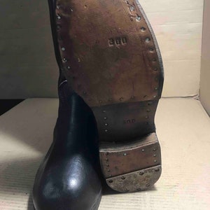 Bottes militaires russes soviétiques en cuir d'officier en cuir de vachette grandes taille 46 URSS. Bottes très larges. image 1