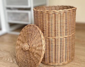 Cubo de basura para baño, cesto de basura de mimbre con tapa, bolsa de almacenamiento de 28 x 21,5 cm