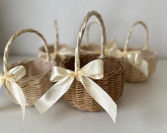 Flower girl basket with handle and ribbon bow Round white Rustic wedding baskets Mini wicker Kids basket Gift basket