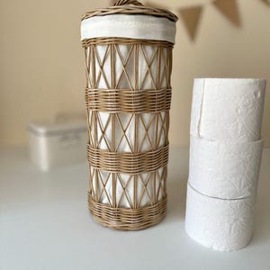 Cestino per carta igienica con coperchio Contenitore in vimini per rotoli di carta igienica Portarotolo di scorta Carta igienica Scatola di carta igienica Cilindro intrecciato con coperchio