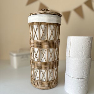 Toilet paper storage wicker basket with lid Spare Roll Holder Woven cylinder tissue box