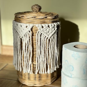 Wicker Toilet Paper Storage Basket with Macrame Garland