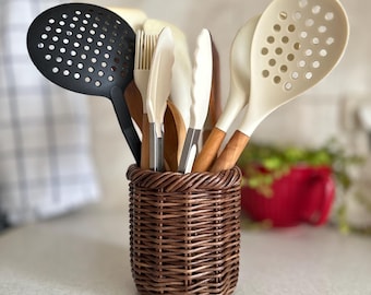 Handmade Wicker Kitchen Utensil Holder: Spoon & Spatula Organizer