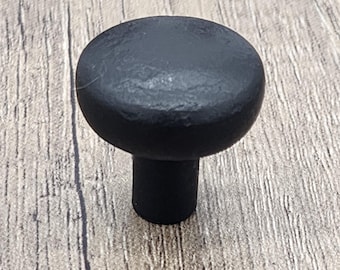 Pomos redondos negros rústicos - Herrajes de hierro forjado para gabinetes - Pomos de cocina estilo rústico - Pomos y tiradores negros