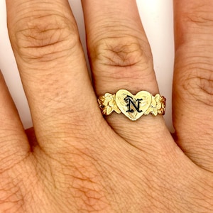 Anillo de oro macizo de 14 quilates con letra hawaiana, anillo de bodas, anillo con nombre, regalo de San Valentín para ella, regalo de cumpleaños para novia, regalo para mamá.