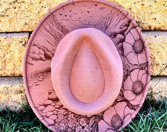 Chapéu Fedora de Aba Larga Queimada Gravado Montanha Rio Flores Pássaros Cowboy Marrom Chocolate