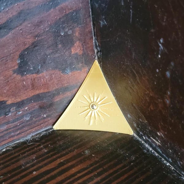 3D Printed Dust Corners for Stairs/Shelves - Mid Century Modern/Art Deco/Cultural Designs