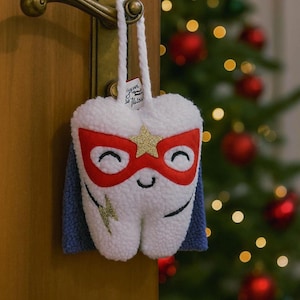 Almohada personalizada de superhéroe para el hada de los dientes con bolsillo – Regalo personalizado con nombre para niños, detalle navideño, recuerdo del hada
