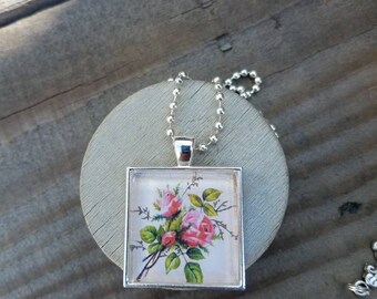 Lovely Rose Bouquet Pendant and Chain