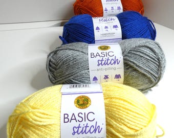 LOT of 4 Yarn Skeins Basic Stitch Lion Brand Anti Pilling DIY Gifts Baby Clothes Hats Purse Bags Scarves Kitchen Bathroom NEW