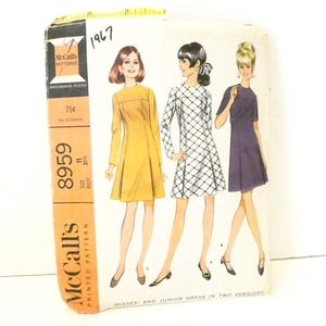 Vintage Size 11 Misses & Junior Dress Pattern McCall&#39;s #8959 Bust 31 1/2 DIY 2 Versions 60&#39;s Cute 1967 Long or Short Sleeves Pleated Uncut