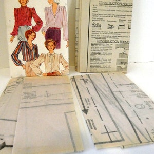 Vintage Vogue Pattern Womens Blouse and Tie Tops 4 Styles Size 12 UK/8 USA Uncut New DIY Sewing from Engand in Metrics image 4