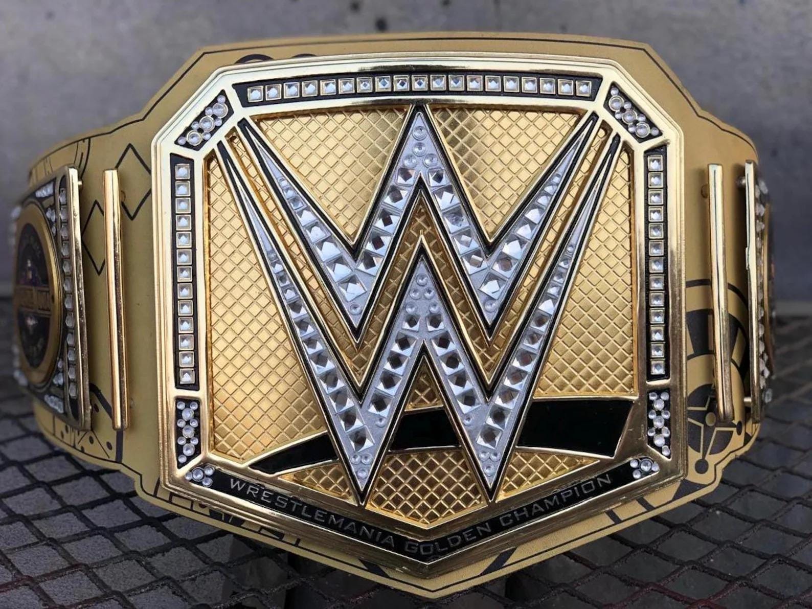 Wwe crown jewel belt - Etsy 日本