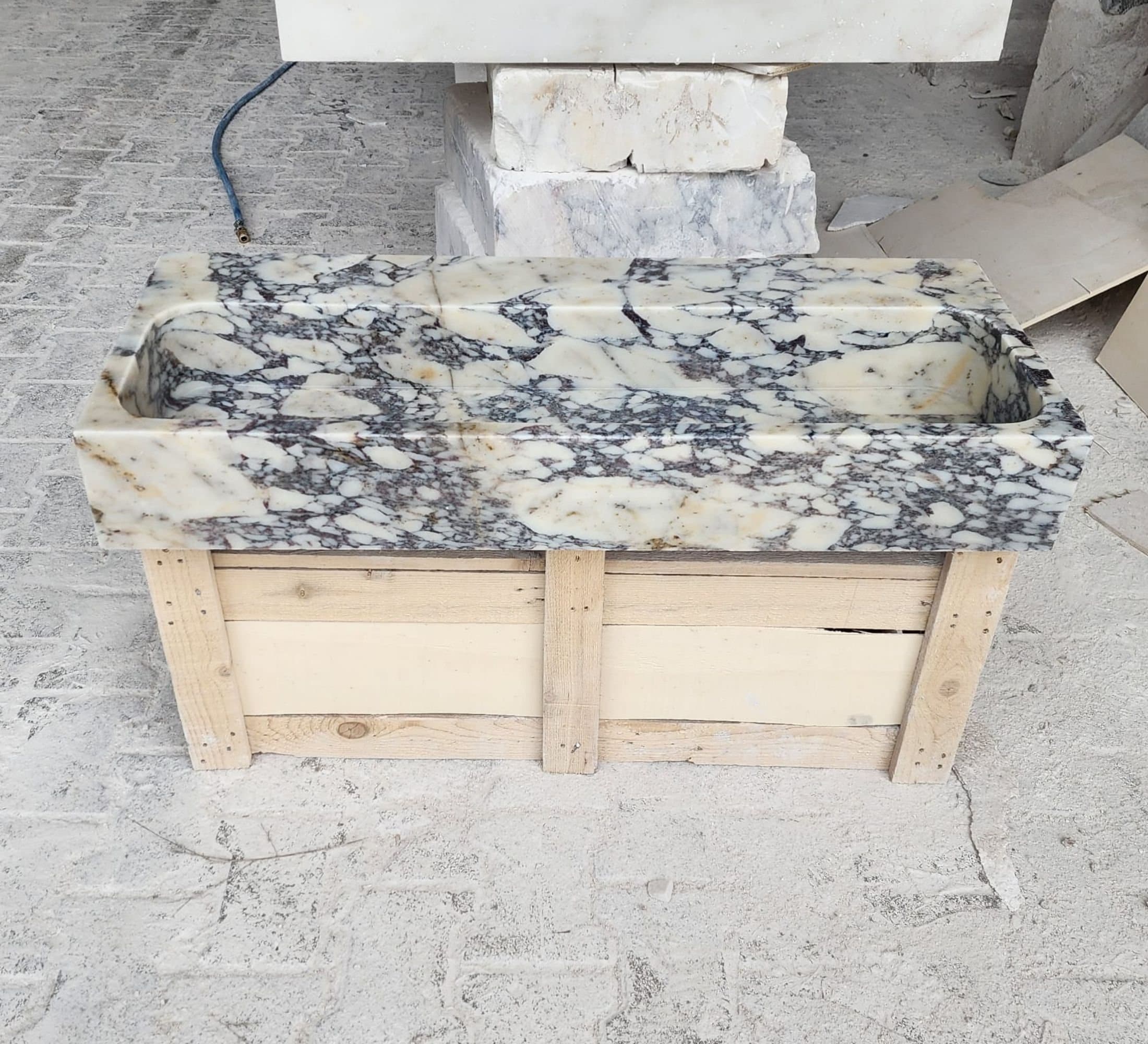 Calacatta Viola Marble Sink, Wall Mounted Sink, Dimensions:14"(W) 36"(L) 5"(H)