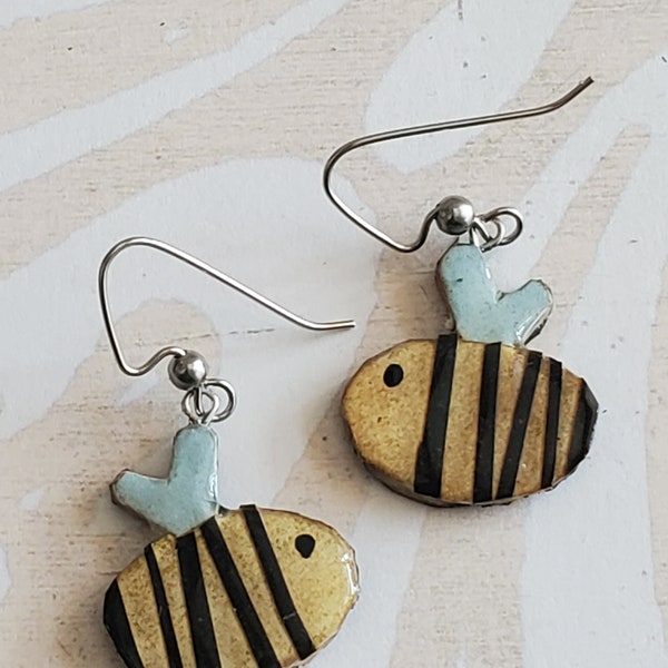 wearable funstuff...earrings...papier mache...bumble bees