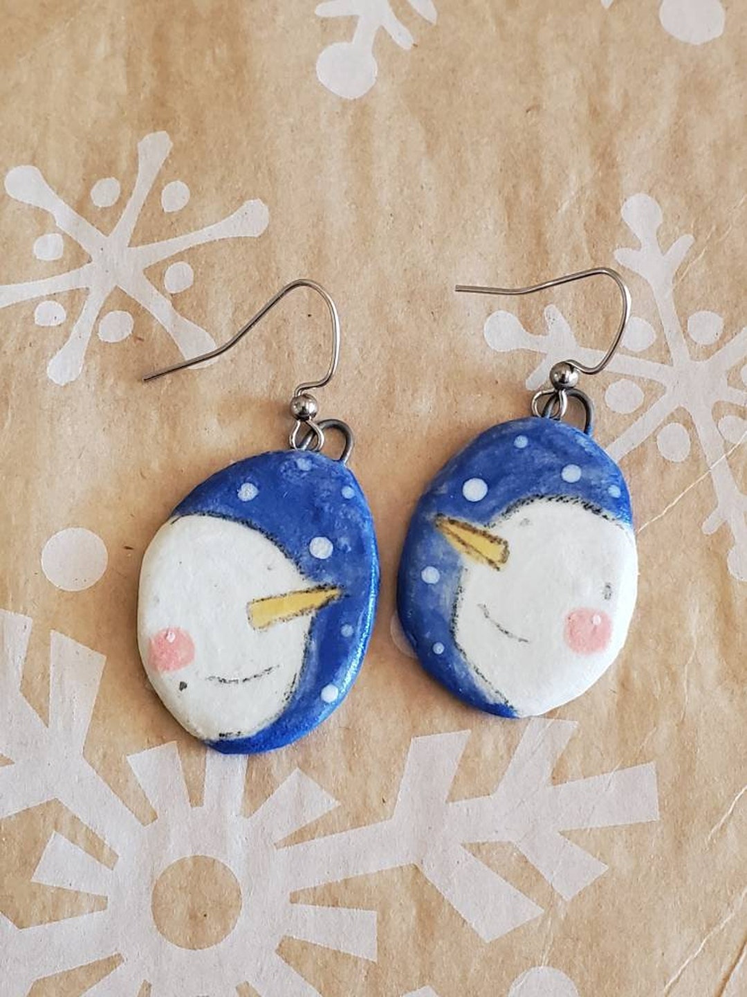 Weihnachtskugeln...Keramikohrringe...süße Schneemänner Etsy.de
