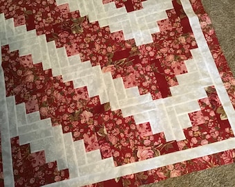 Quilt Top to Finish Off Center Log Cabin Old Fashioned Red Pink Roses 37 x 46 inches