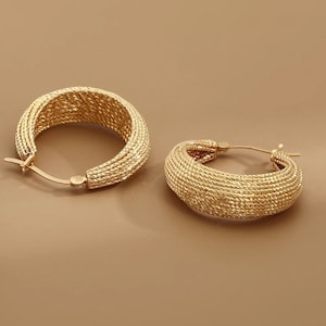Pure 18K Gold Earrings, Simple and Stylish Earrings, U Shape Earrings, Gold Hoop Earrings, Minimalist Earrings Gold, Braided Hoop Earrings