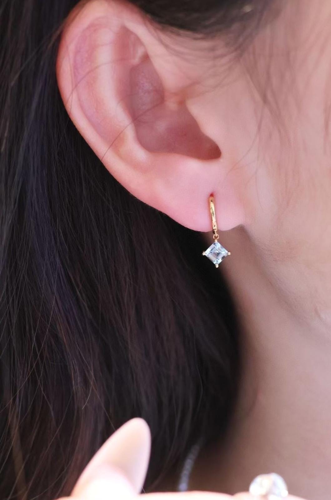 18Kゴールド天然アクアマリンイヤリング、ブルーアクアマリン